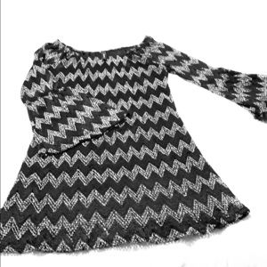 Worn ONCE, long sleeve, chevron dress. Size M!